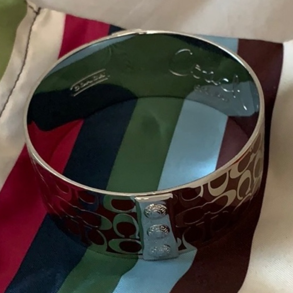 COACH WIDE BANGLE - Picture 8 of 9
